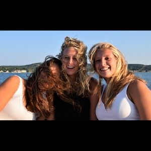 Meet your Posher, Sayge